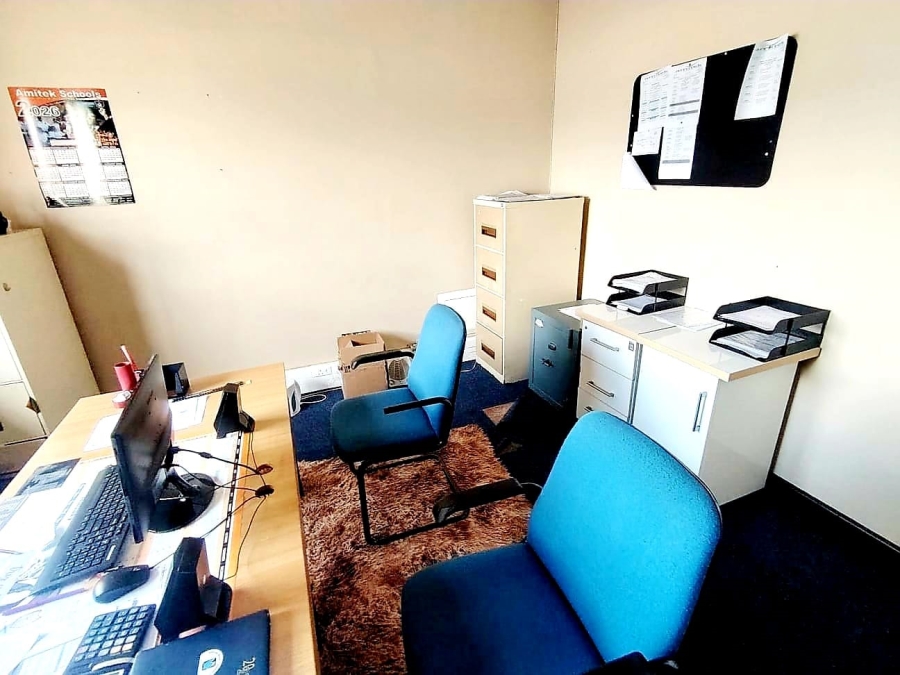 Commercial Property for Sale in Southernwood Eastern Cape